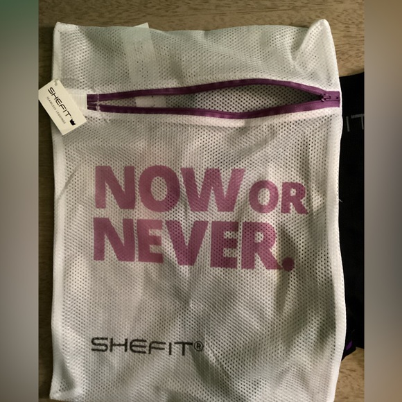 Shefit Seamless Black Leggings Size Small with Laundry Bag NWT - Picture 8 of 14